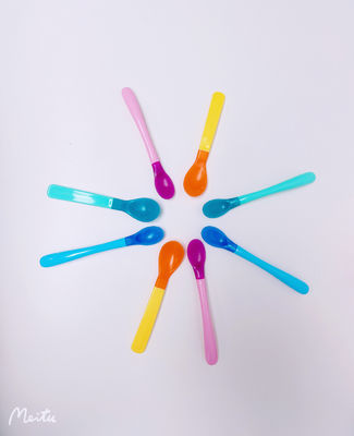 EN 14350 Soft Bite Color Change TPE Baby Food Spoon